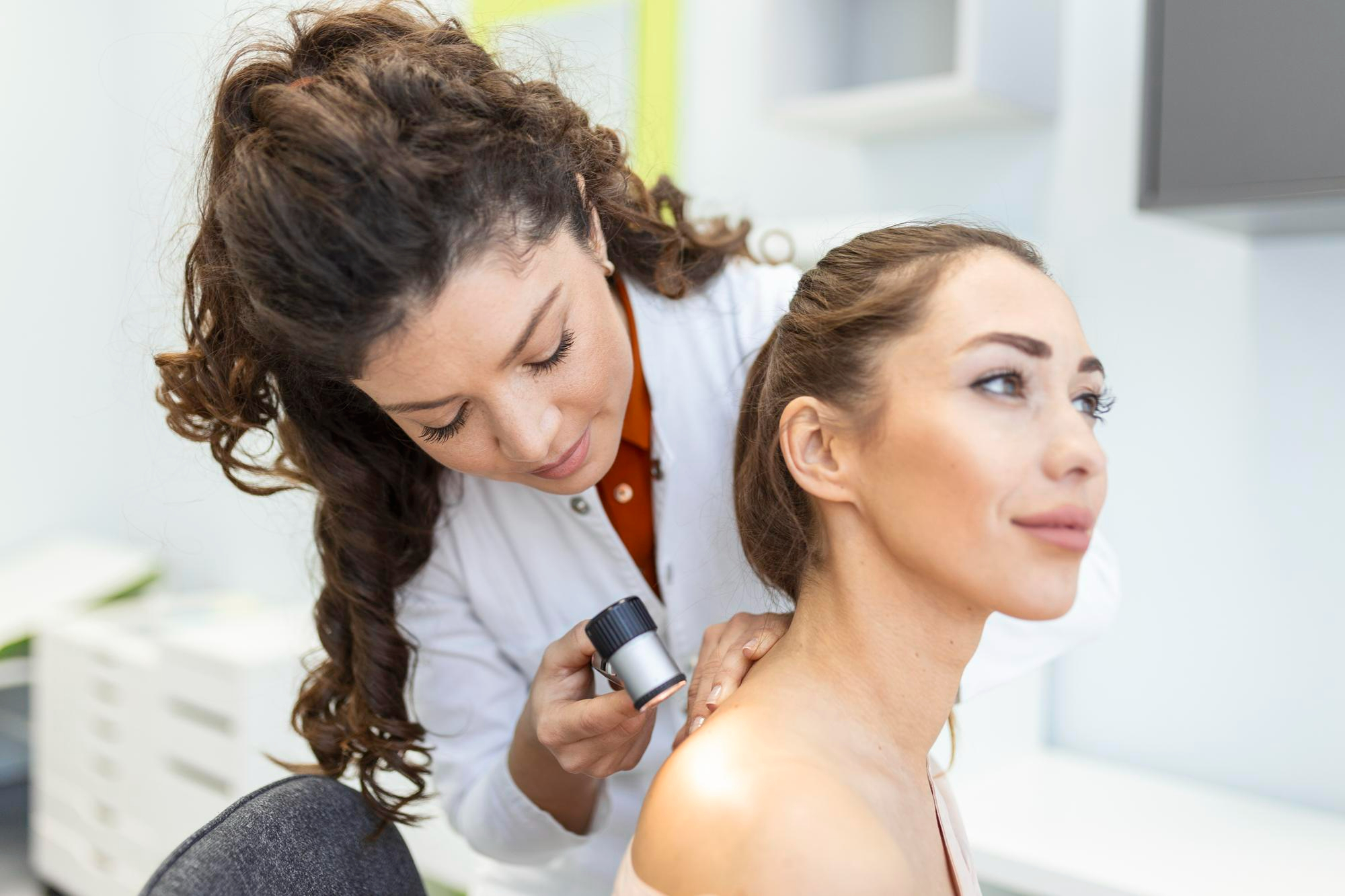 Patient consultation with dermatologist in Kalyan clinic